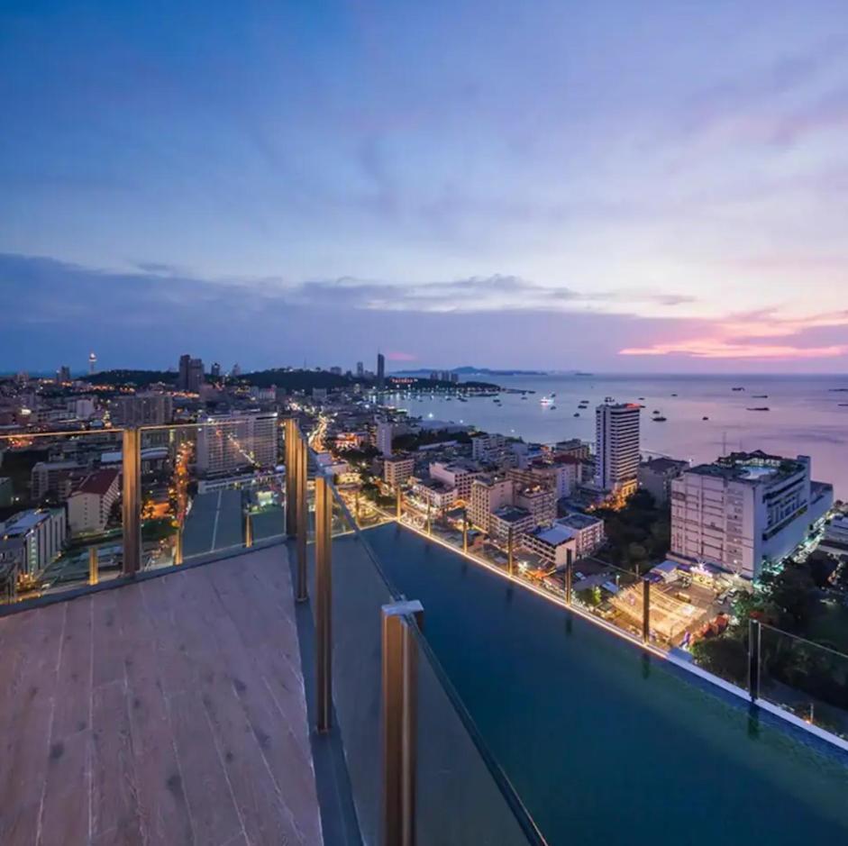 The Base Apartment Патая Екстериор снимка