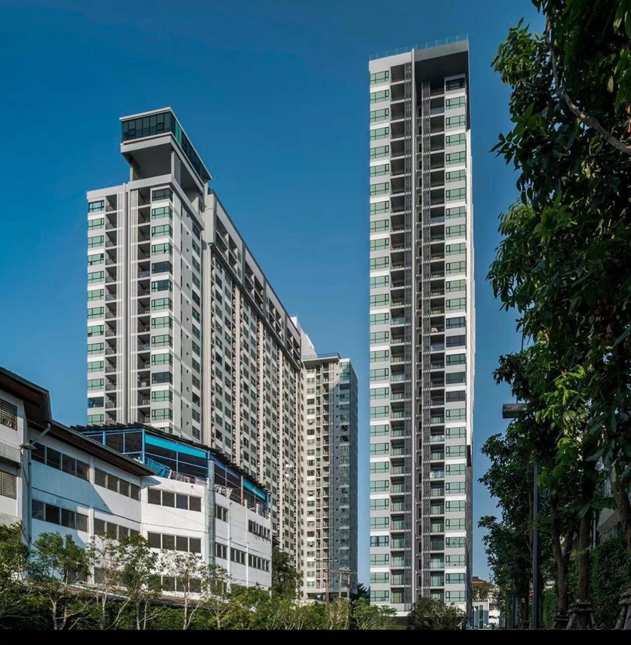 The Base Apartment Патая Екстериор снимка